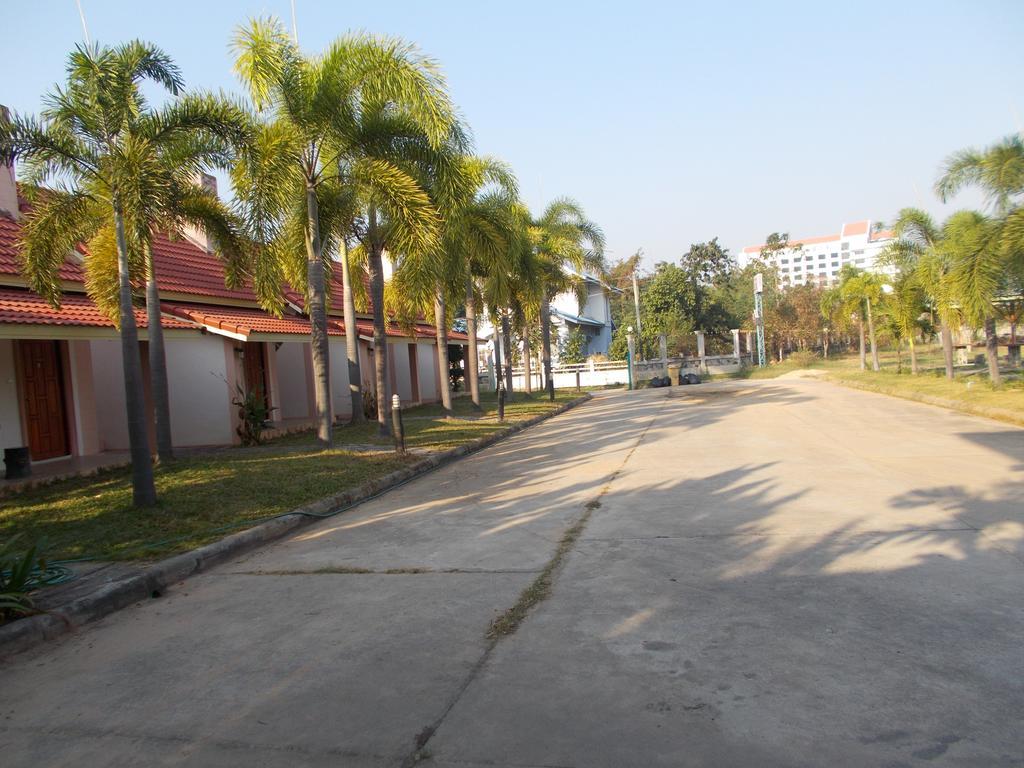 A.P.Garden Hotell Kalasin Exteriör bild