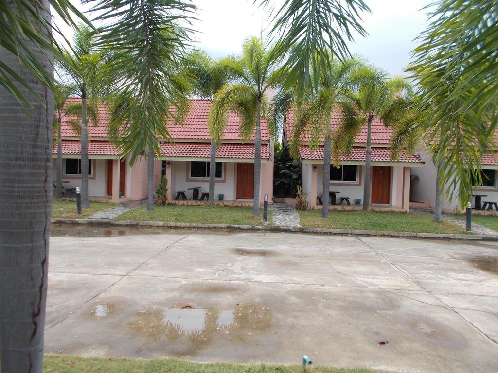A.P.Garden Hotell Kalasin Exteriör bild