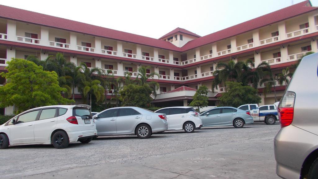 A.P.Garden Hotell Kalasin Exteriör bild