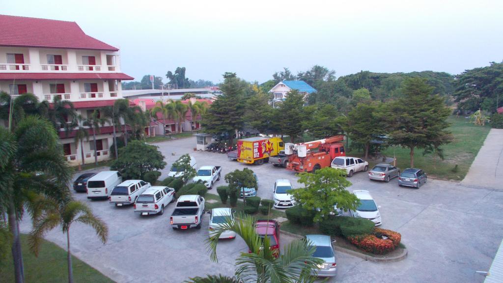 A.P.Garden Hotell Kalasin Exteriör bild