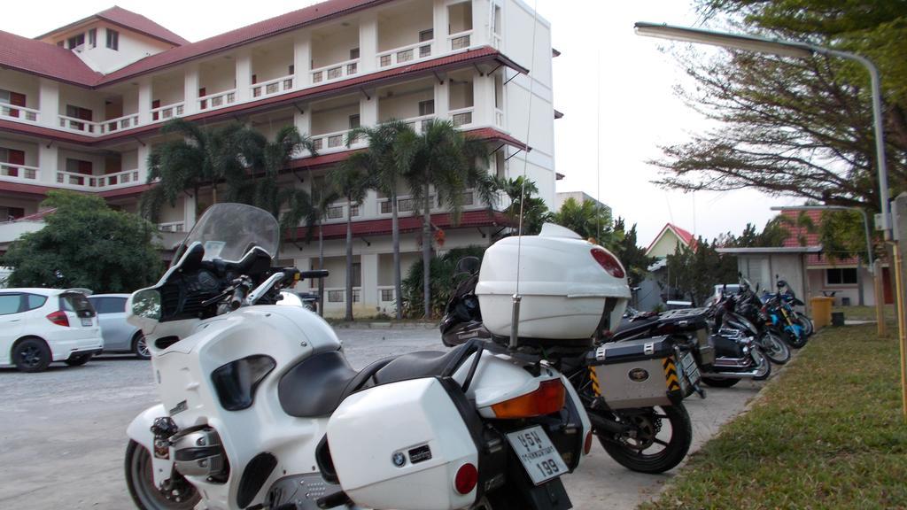 A.P.Garden Hotell Kalasin Exteriör bild