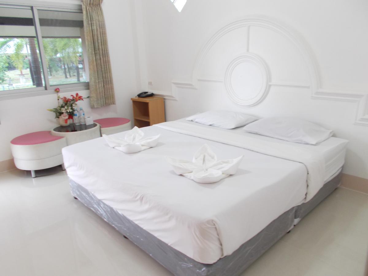 A.P.Garden Hotell Kalasin Rum bild