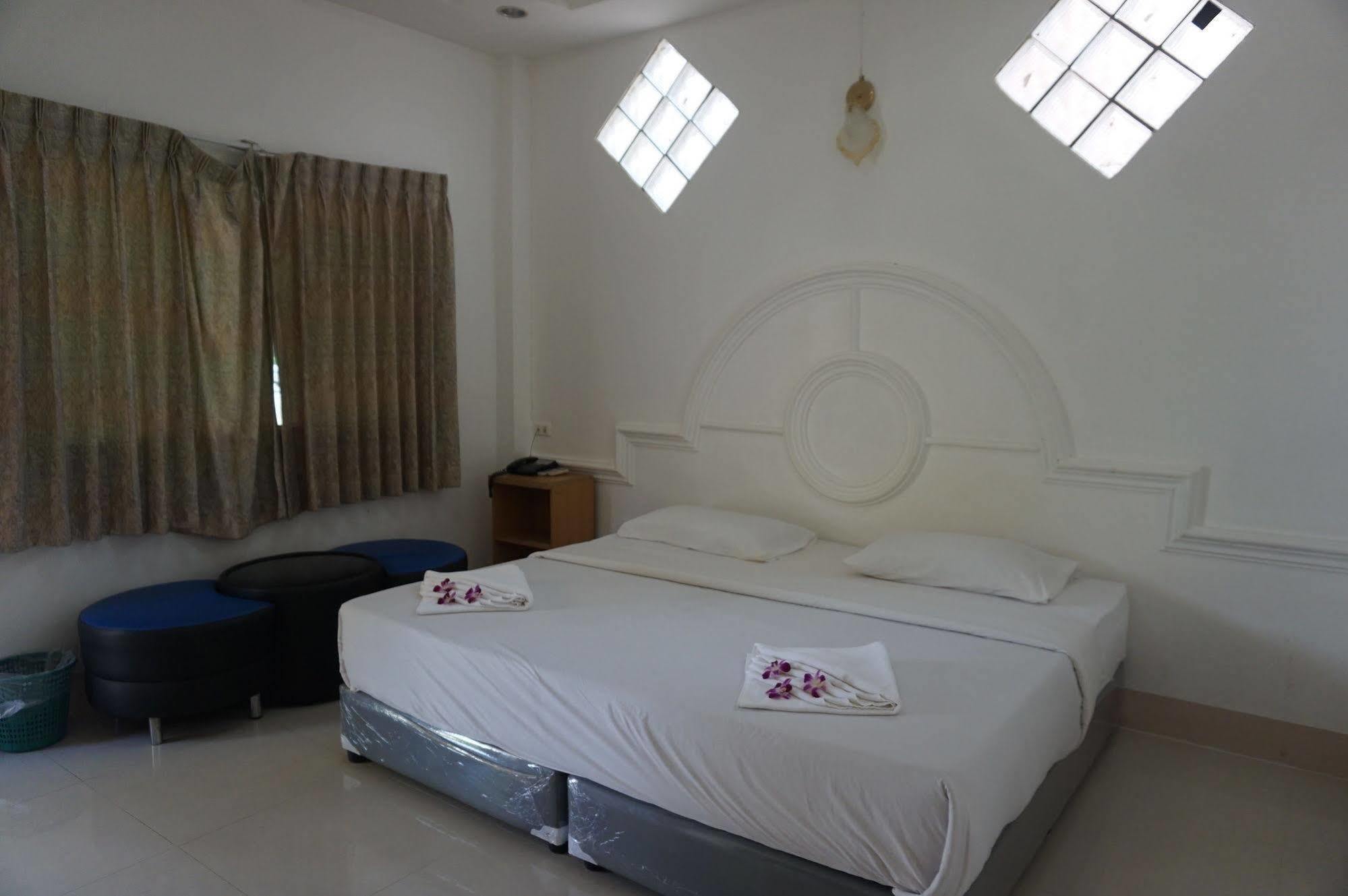 A.P.Garden Hotell Kalasin Exteriör bild